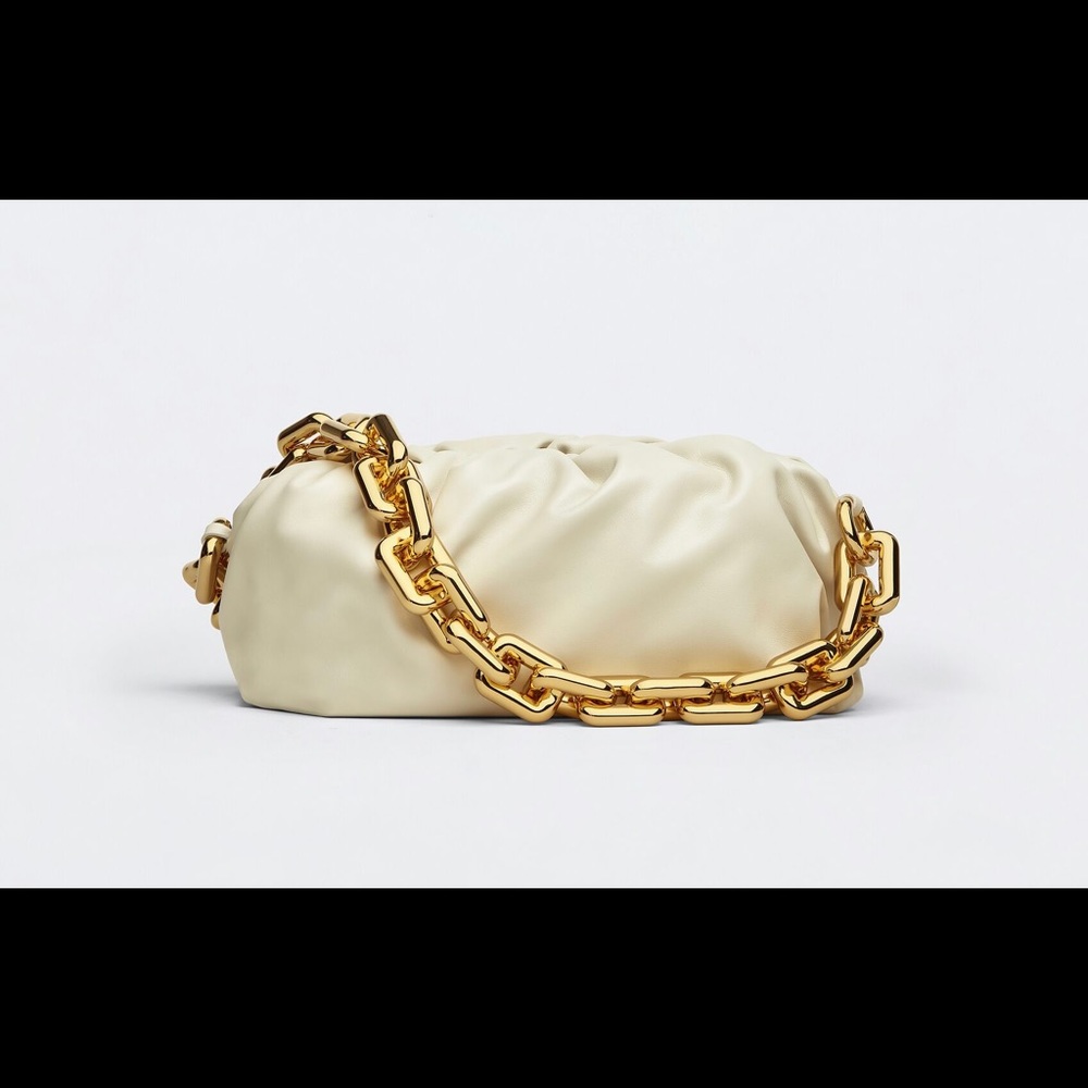 BOTTEGA VENETA Chain Pouch - Picture 1 of 9
